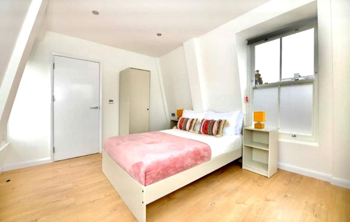 Lovely 2 Bedroom Serviced Penthouse Battersea Park Road London Exterior foto